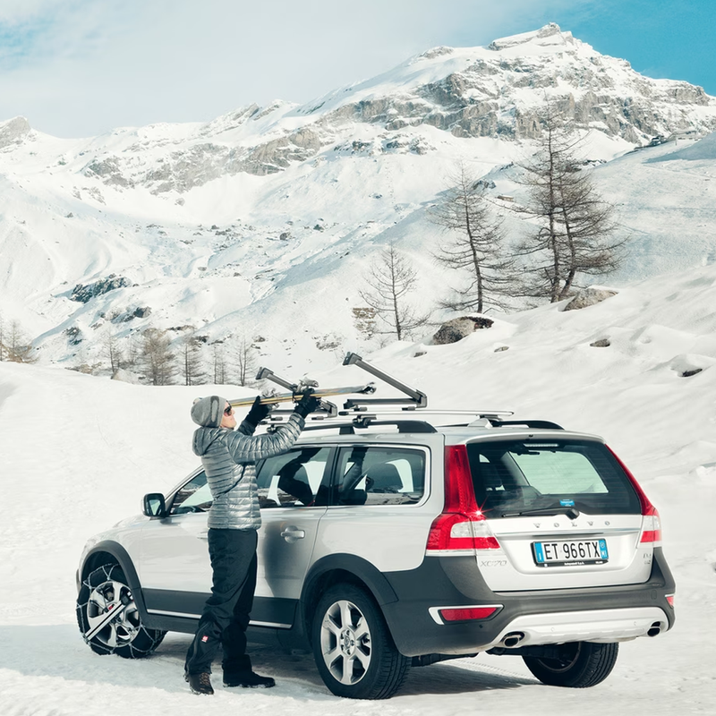 Thule Ski Rack, Thule SnowPack 7326 L being loaded