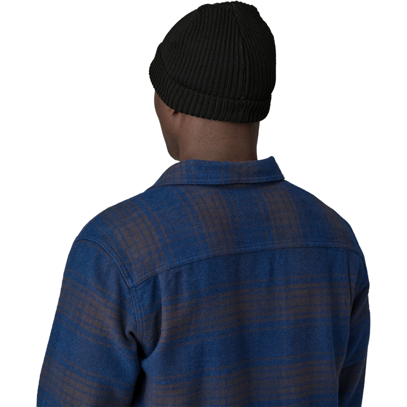 Fishermans Rolled Beanie, Patagonia Fishermans Rolled Beanie in BLK Black on model back