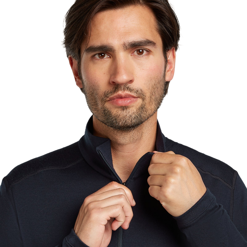 Icebreaker Men's 260 Tech Long Sleeve Half Zip collar being zipped
