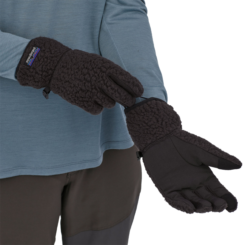 Retro Pile Gloves, Patagonia Retro Pile Gloves on model