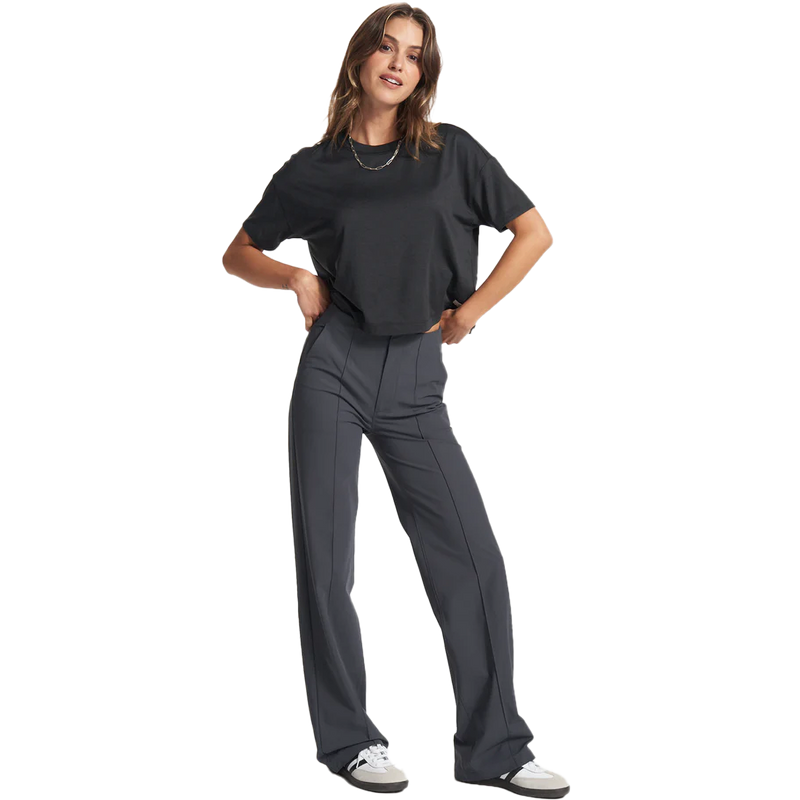 Women's Energy Tee, Vuori Women's Energy Tee in Black Heather front full length