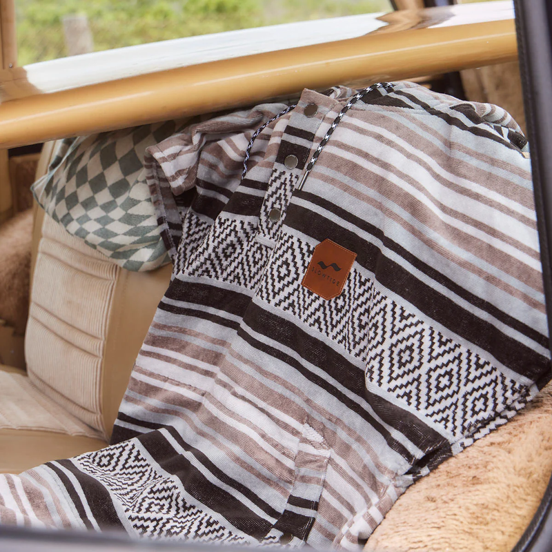 Fouta Lightweight Turkish Poncho, Slowtide Changing Poncho in car