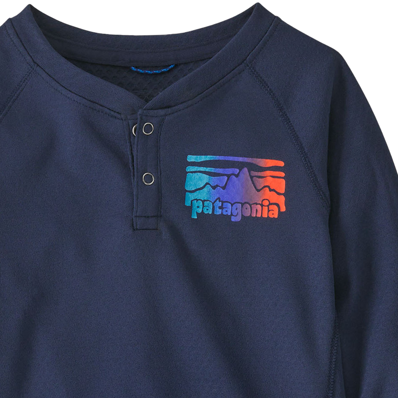 Youth Capilene Midweight Henley, Patagonia Youth Capilene Midweight Henley neckline detail
