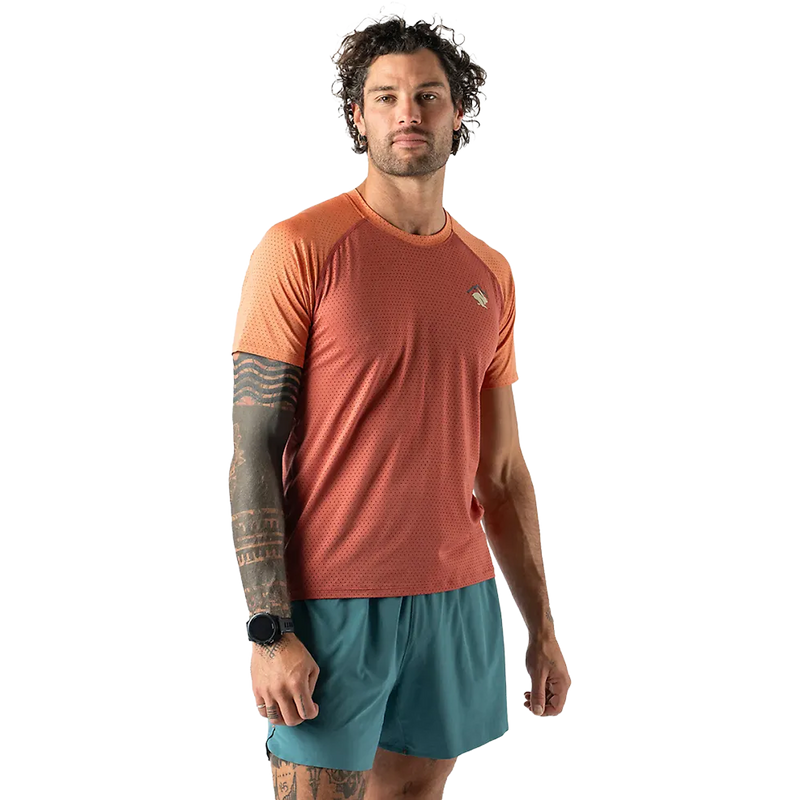 Men's EZ Tee Perf Short Sleeve Trail, Featured Image