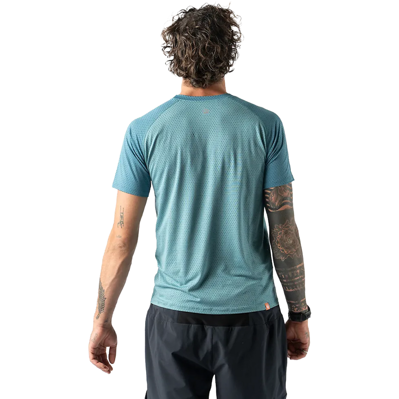 Men's EZ Tee Perf Short Sleeve Trail, Rabbit Men's EZ Tee Perf SS Trail back