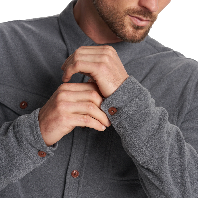 Men's Aspen Shirt Jacket, Vuori Men's Aspen Shirt Jacket cuff