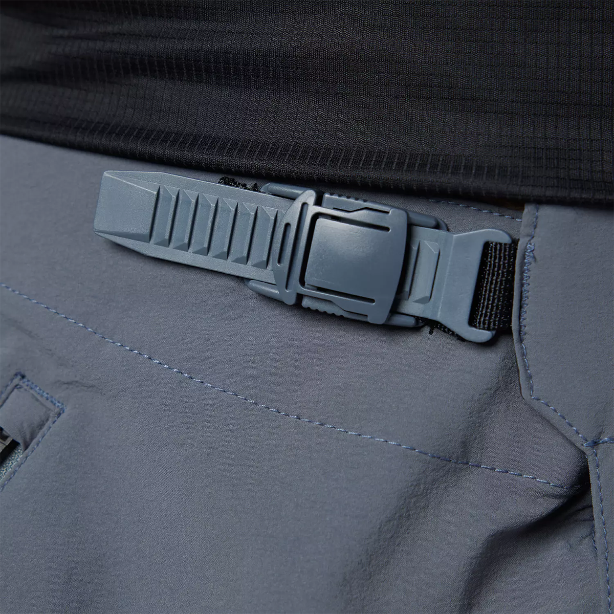 Fox Head Men's Flexair Pant in Graphite buckle