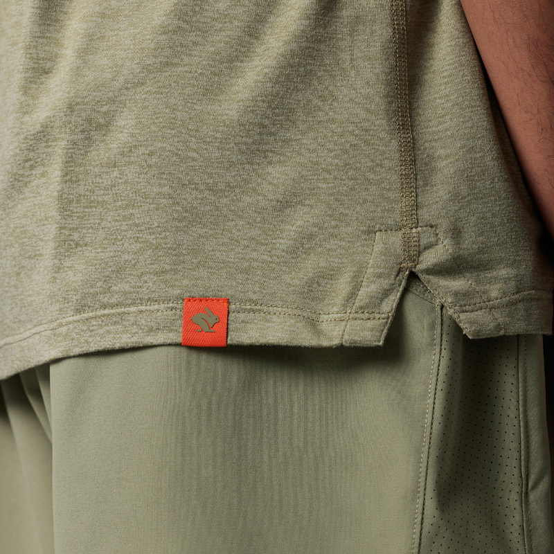 Men's EZ Tee Short Sleeve, Rabbit Men's EZ Tee Short Sleeve hem logo