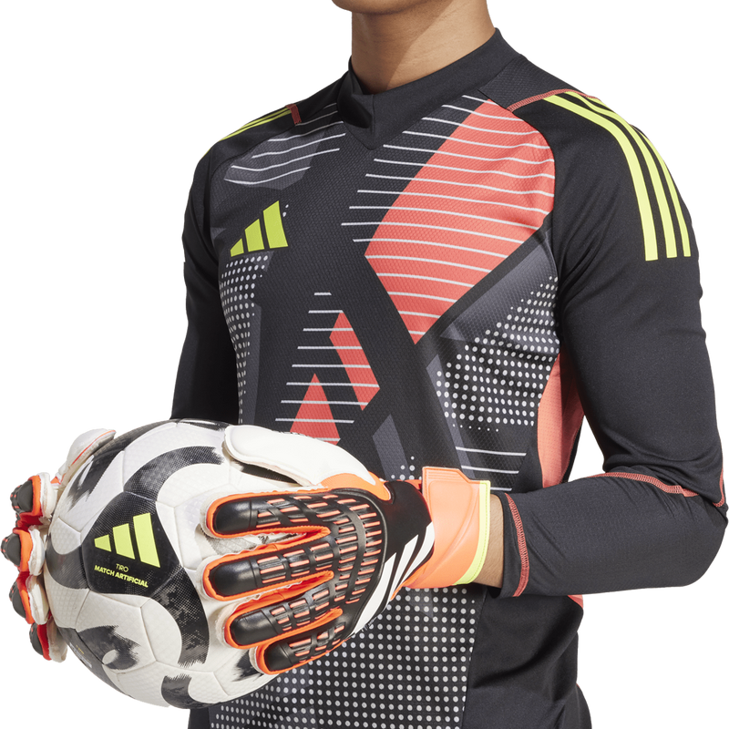 Predator Match Fingersave  Glove, adidas Predator Match Fingersave Glove with ball