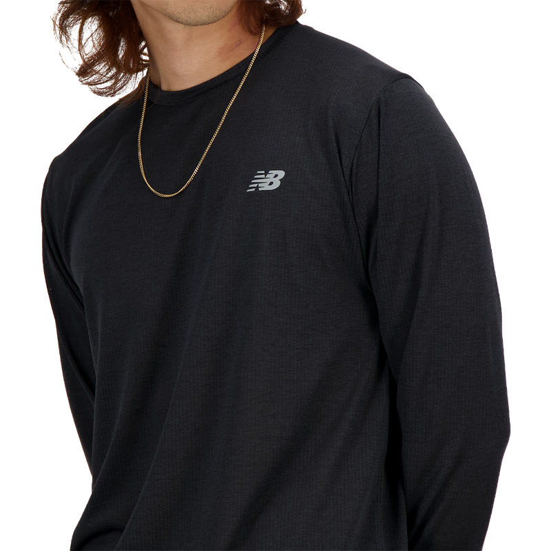 Men's NB Athletics Run Long Sleeve, New Balance Men's NB Athletics Run Long Sleeve close up