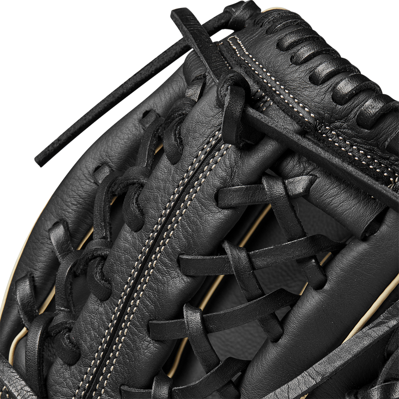 A700 Infield/Outfield 12" Single Post T-Web, Wilson A700 Infield/Outfield 12" Single Post T-Web 2024 in Black/Blond webbing