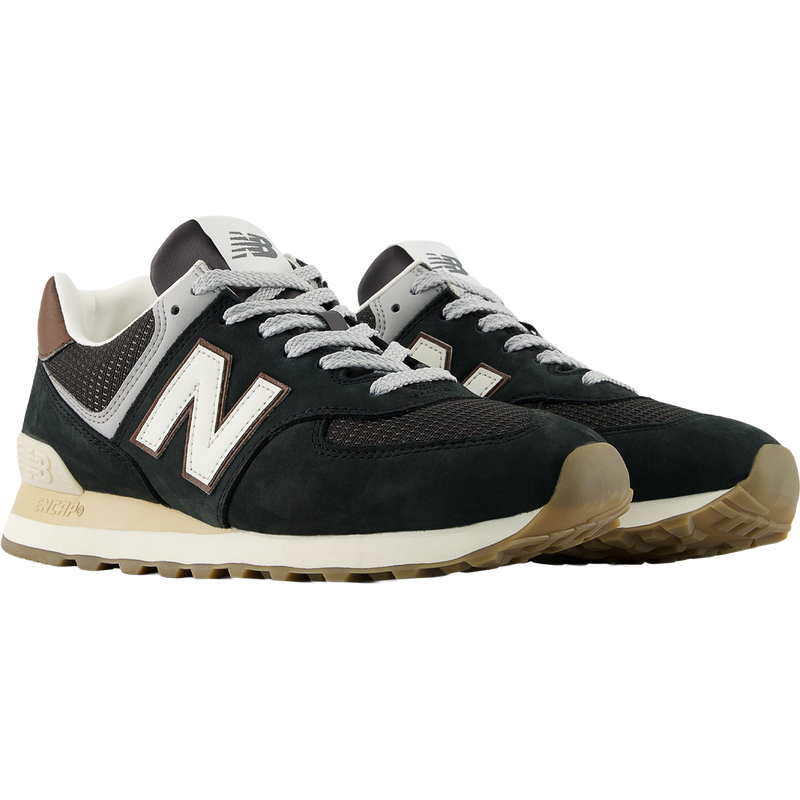 574, New Balance 574 3/4 view pair
