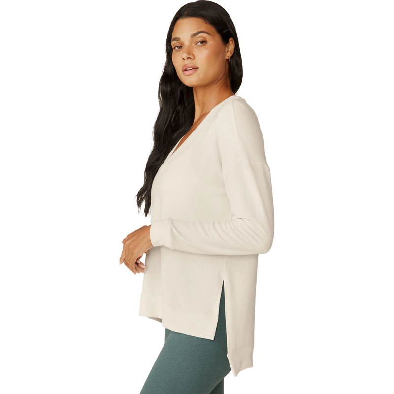 Women's Long Weekend Lounge Pullover, Beyond Yoga Women's Long Weekend Lounge Pullover side
