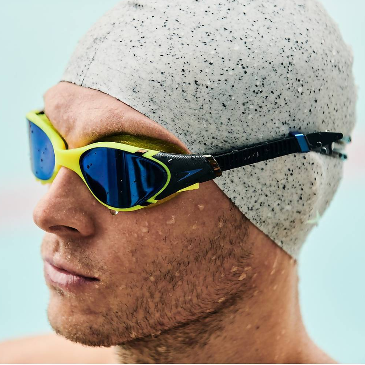 Speedo Women's Biofuse 2.0 Goggles – One Size, Super-Soft Seals, Push-Button Adjustment, Low-Profile Split