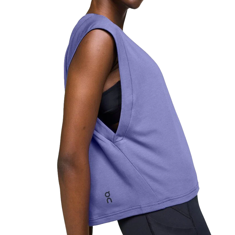 Women's Focus Crop, On Women's Focus Crop side