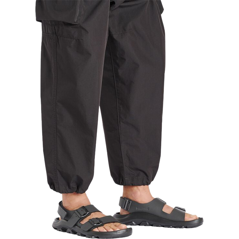 Women's Mogami Terra, Birkenstock Mogami Terra in Black on model