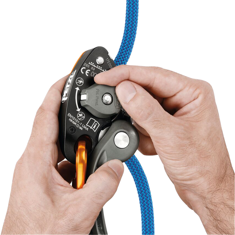 Grigri +, Petzl Grigri + in orange in use