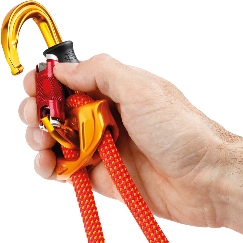 SM'D Twist-Lock, Petzl SM'D Twist-Lock action