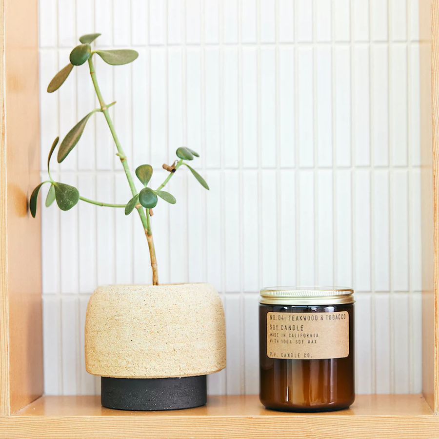 Teakwood & Tobacco 7.2oz Candle alternate view