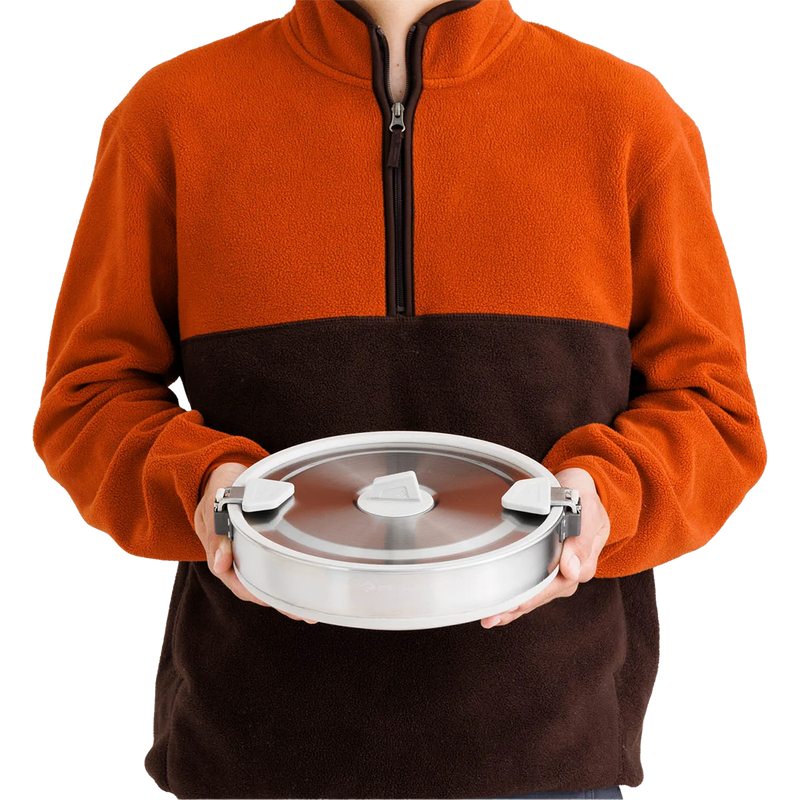 Detour Stainless Collapsible Pot 5 L, Sea to Summit Detour Stainless Collapsible Pot 5 L in Moonstruck Grey with model