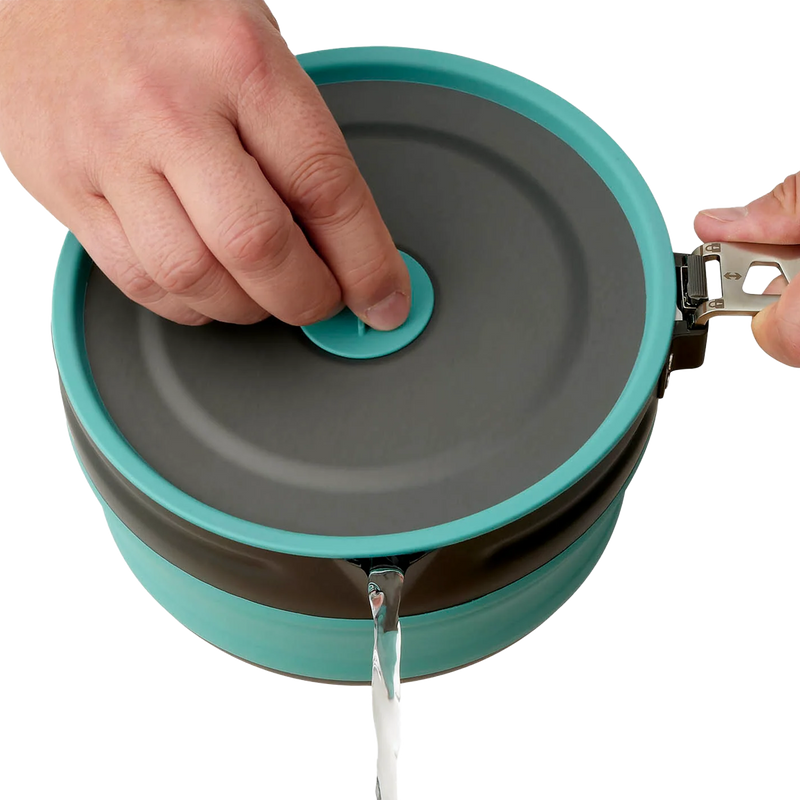 Frontier Ultralight Collapsible 2.2L Pouring Pot, Sea to Summit Frontier Ultralight Collapsible 2.2L Pouring Pot pour spout
