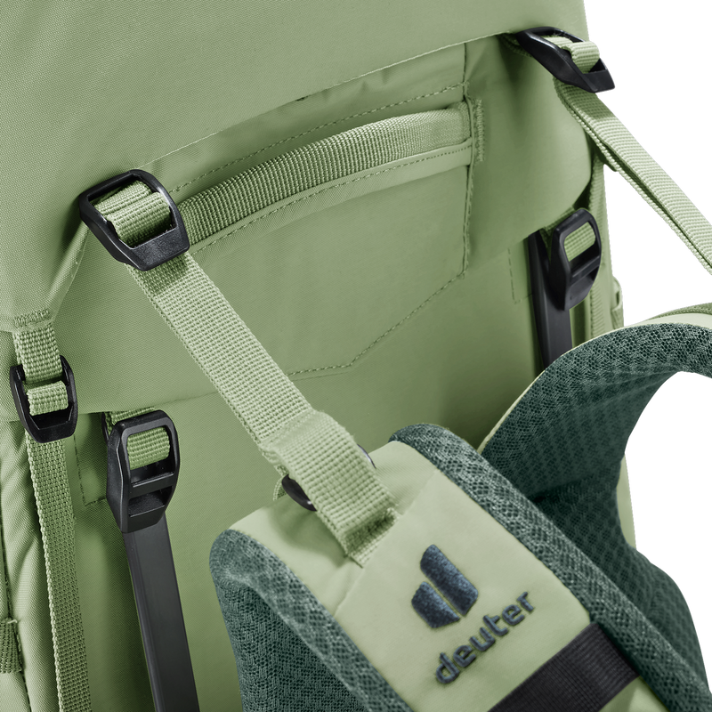 Aircontact Core 45+10 SL, Deuter Aircontact Core 45+10 SL in Grove-Ivy load lifters