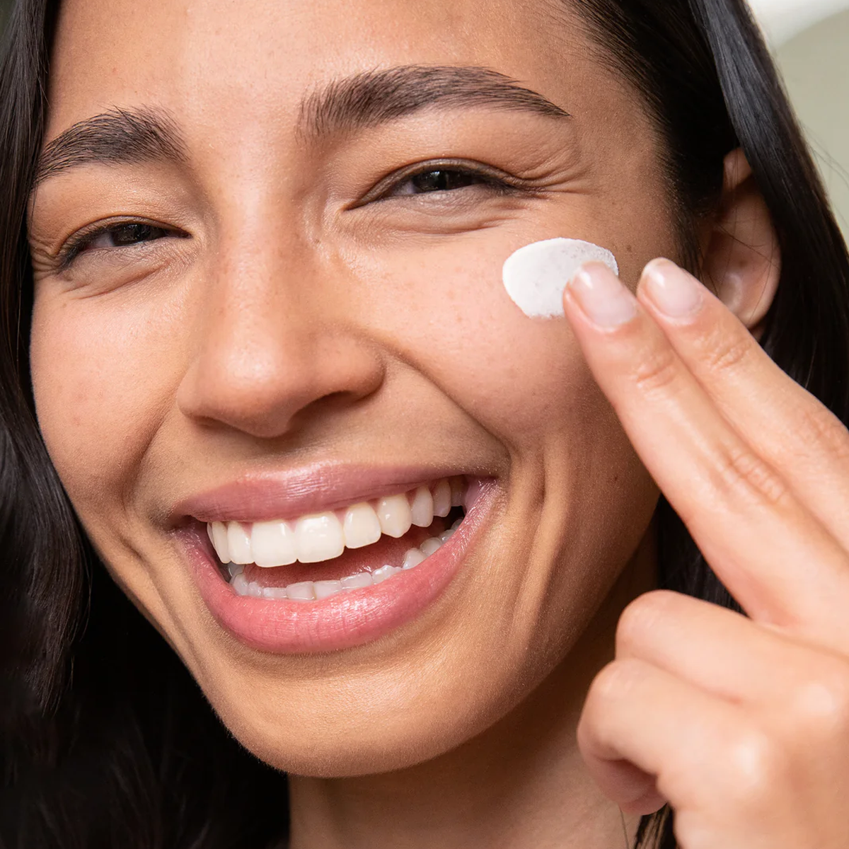 Dew Good Illuminating Serum Sunscreen SPF 30 alternate view