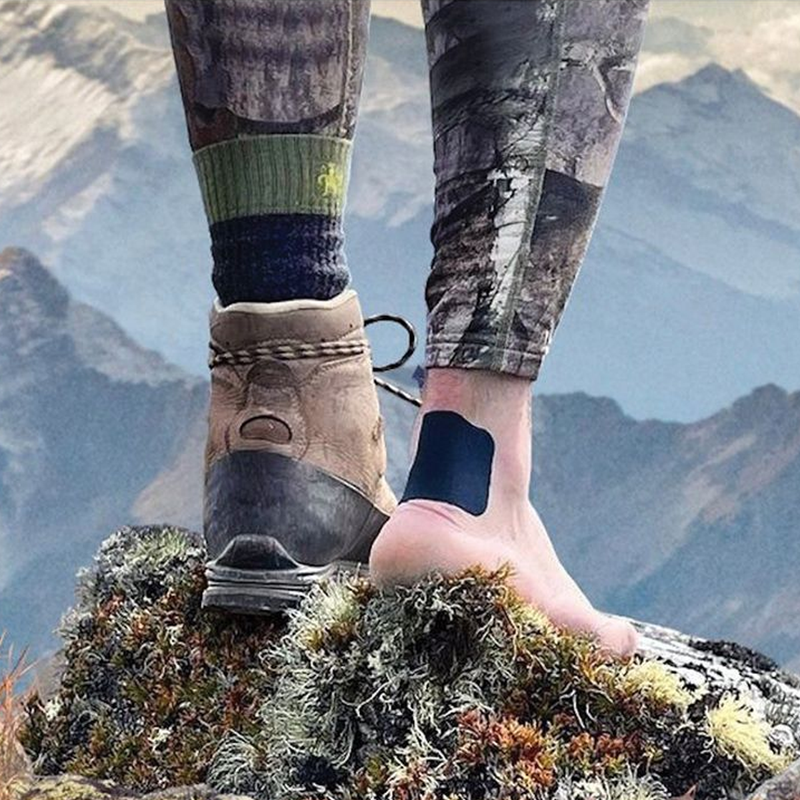 Wool Aid Emergency Pack, Wool Aid Emergency Pack on hiker