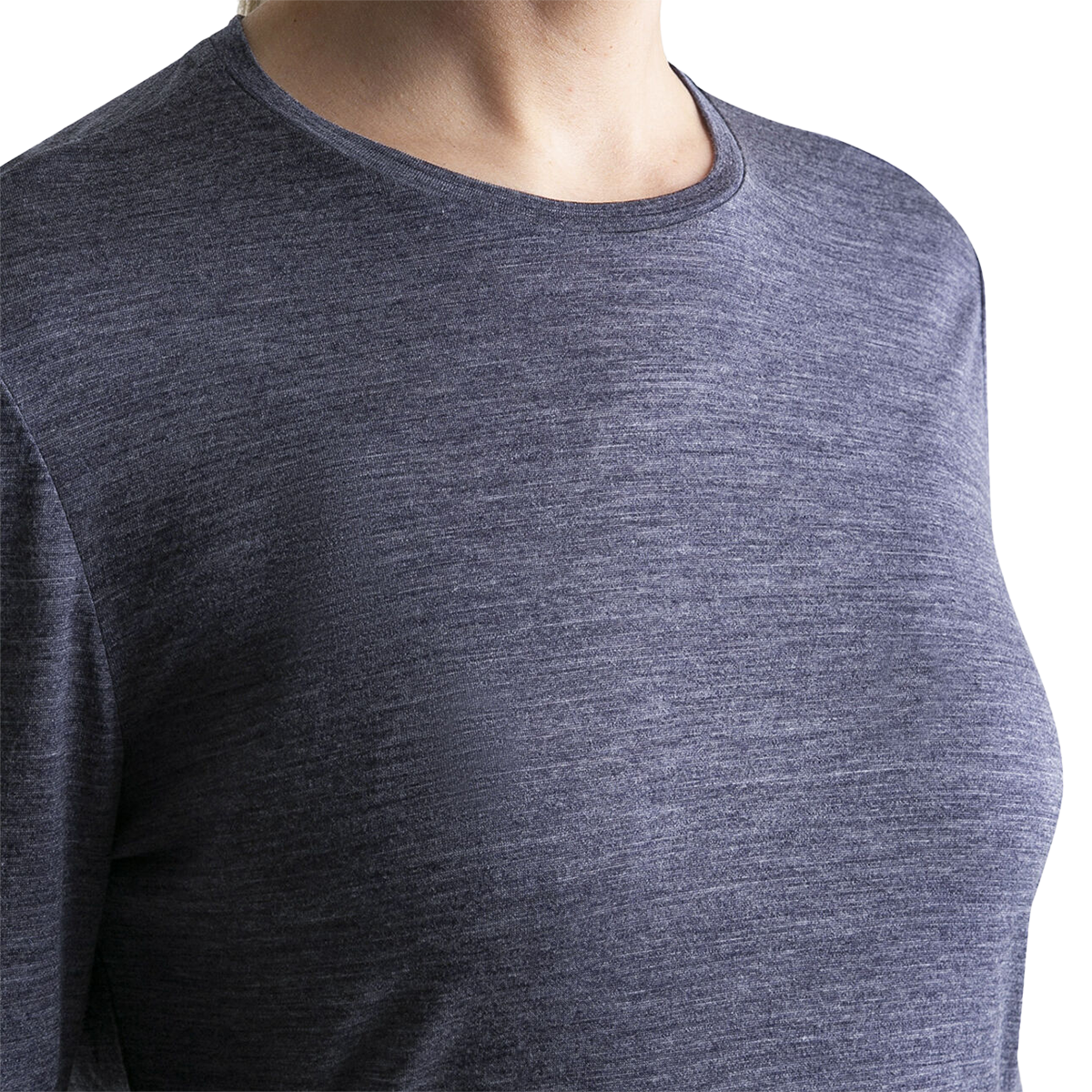 Icebreaker Women's Merino 125 Cool-Lite Sphere III Long Sleeve Tee in Midnight Navy Heather collar