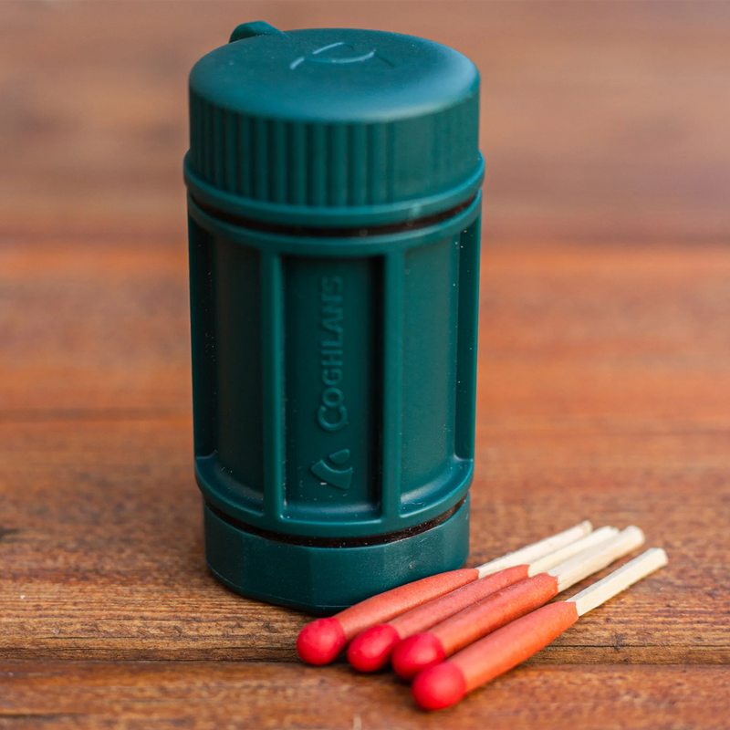 Storm Matches 5 cm, Coghlan's Storm Matches 5 cm case and matches