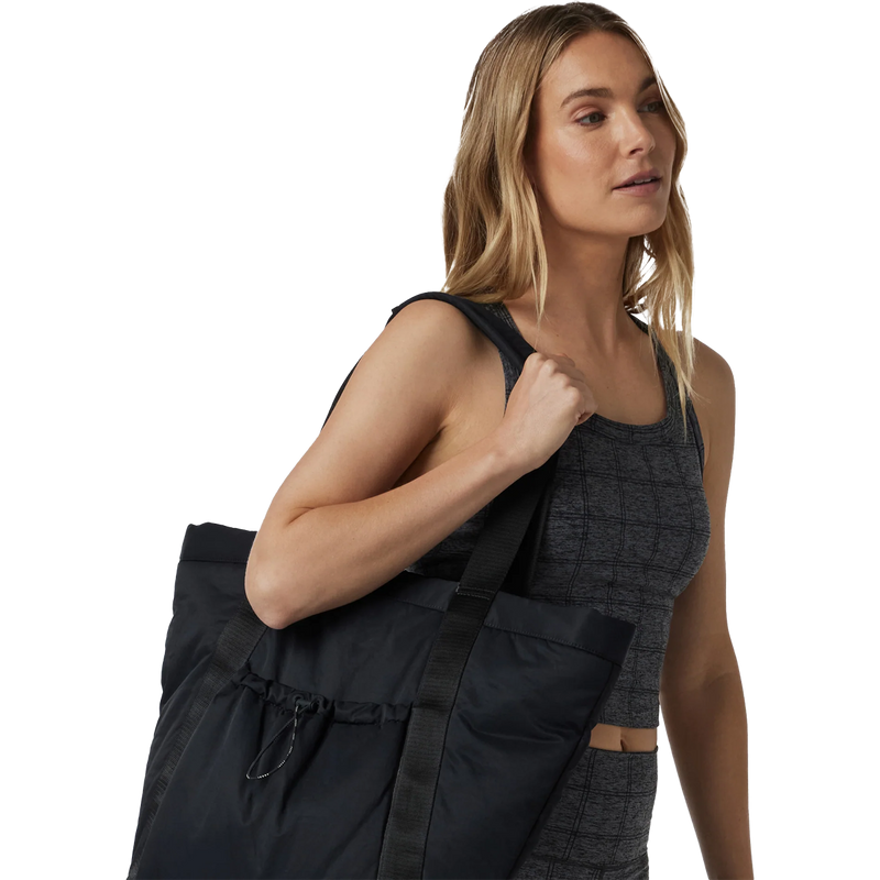 All Around Tote, Vuori All Around Tote Lifestyle
