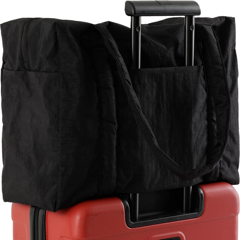 Cloud Carry-On, BAGGU Cloud Carry-on on luggage