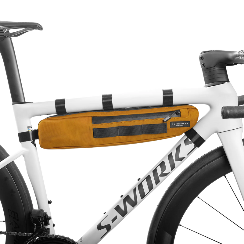 Signature Frame Bag S/M, Featured Image