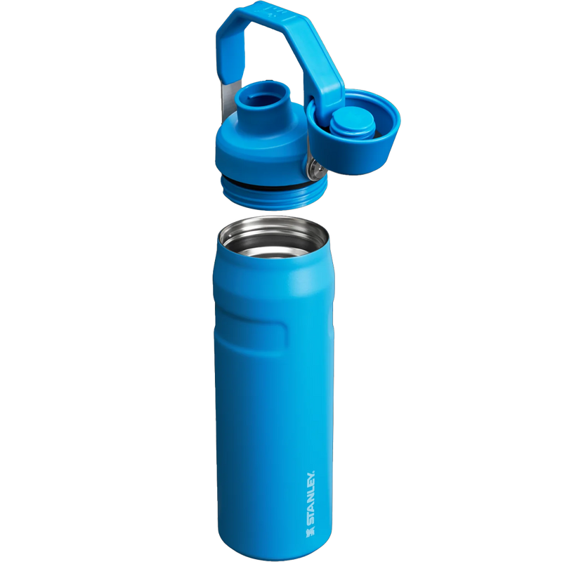 IceFlow Bottle 24 oz with Fast Flow Lid, Stanley IceFlow Bottle 24 oz with Fast Flow Lid cap clipped on handle