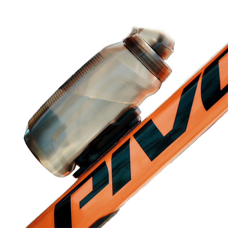 TWIST 750 Compact Bottle + Bike Base, Fidlock TWIST 750 Compact Bottle + Bike Base in on bike