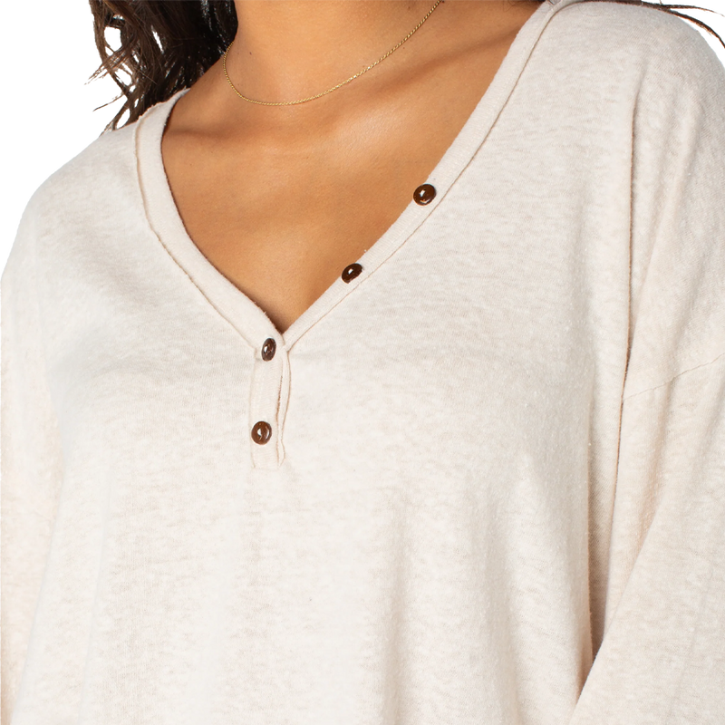 Women's Weekend Story Long Sleeve, Roxy Women's Weekend Story Long Sleeve Neckline