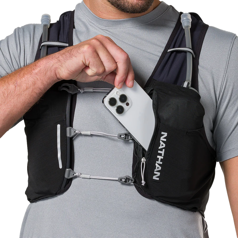 Pinnacle Pro 6L, Nathan Pinnacle Pro 6L front pocket