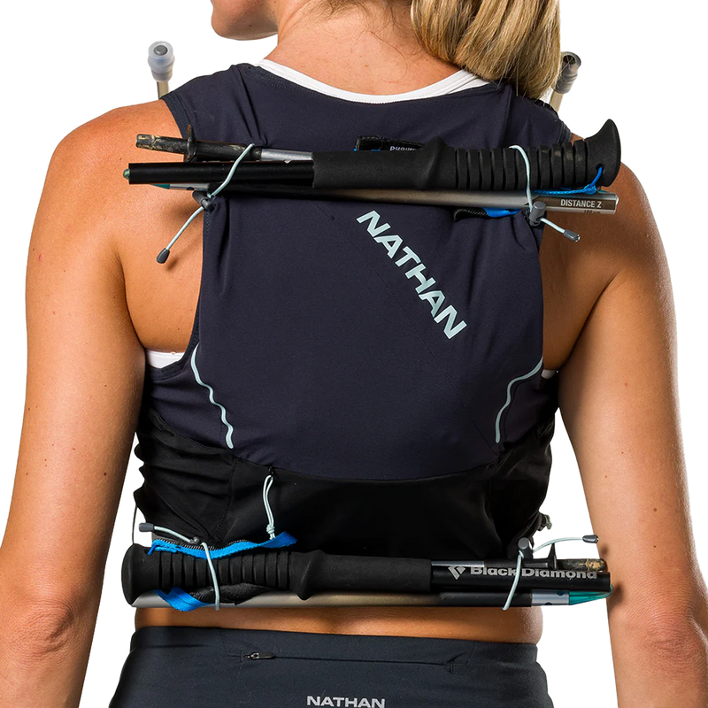 Women's Pinnacle Pro 6L, Nathan Women's Pinnacle Pro 6L back with poles