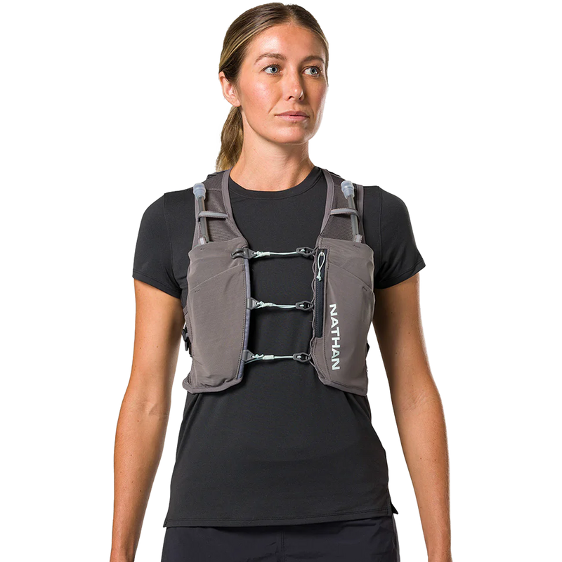Women's Pinnacle Breeze 4L, Nathan W Pinnacle Breeze 4L front on model