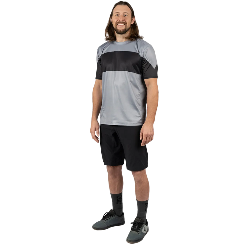 Ventor Short 13, Zoic Ventor Short 13 in Black on model