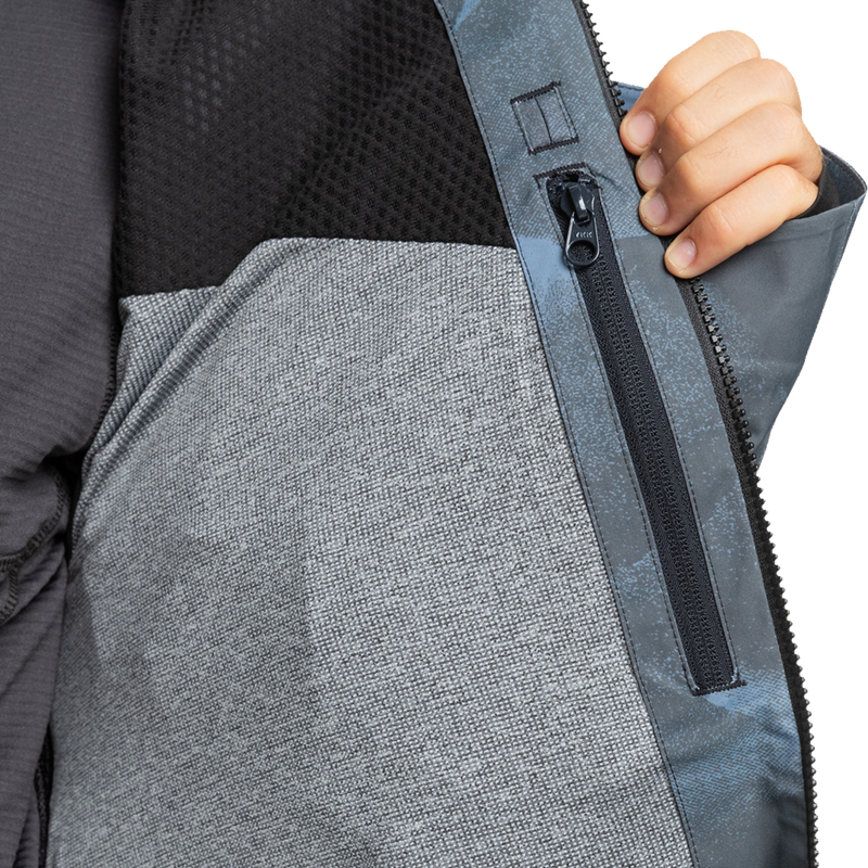 Quiksilver Men's Quest Stretch 20k Jacket  stash pocket
