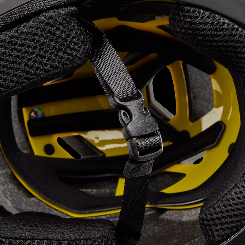 Proframe, Fox Head Proframe in Matte Black buckle