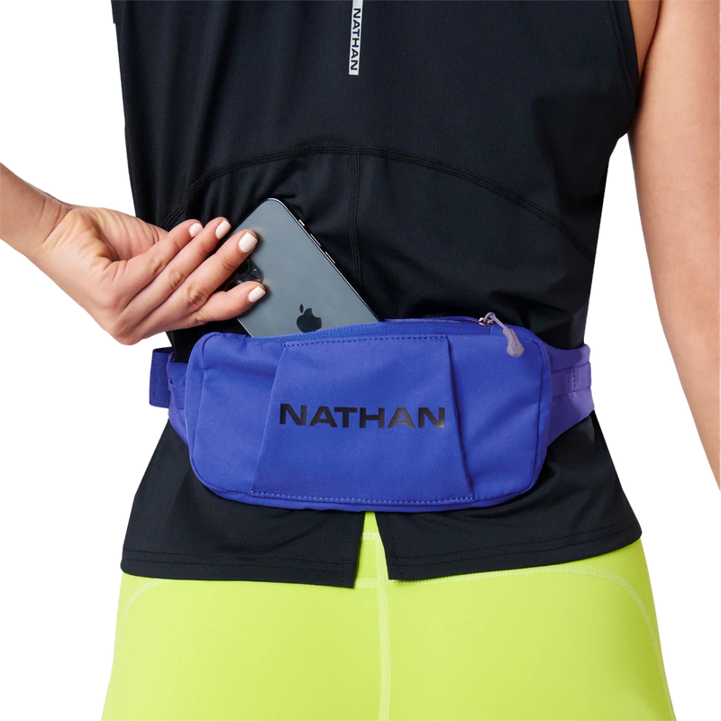 Marathon Waist Pak 2.0, Nathan Marathon Waist Pak 2.0 in Peri Blue/Blue on model with phone