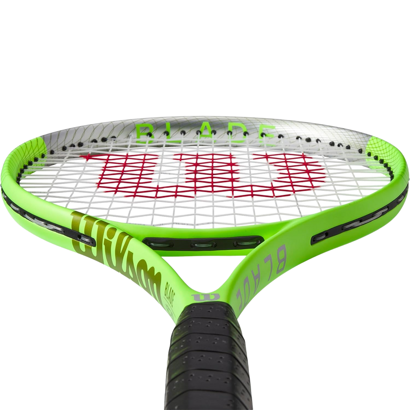 Blade Feel RXT 105, Wilson BLADE FEEL RXT 105 grip