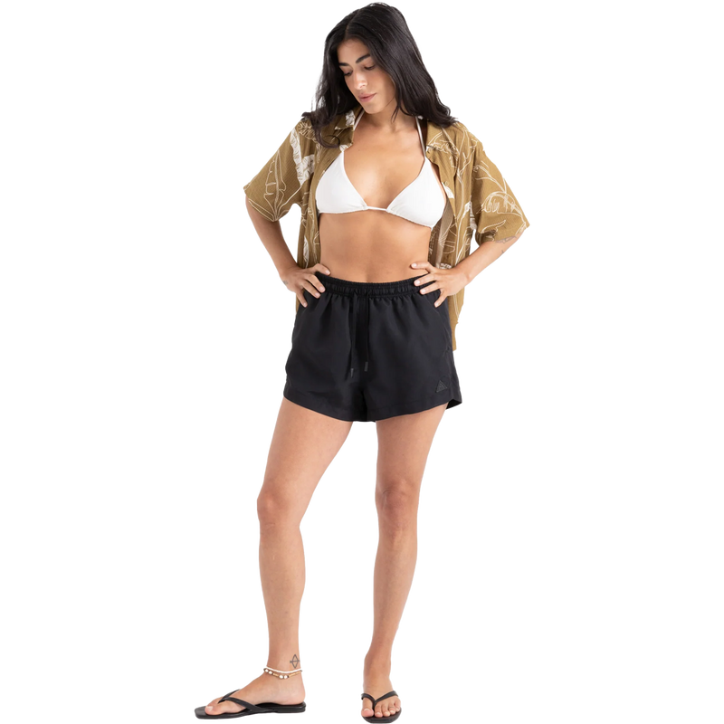 Women's River Hybrid Short, Roark Women's River Hybrid Short Front on Model