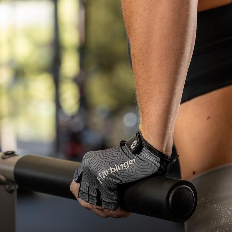 Women's Pro Gloves 3.0, Harbinger Women's Pro Gloves 3.0 on bar