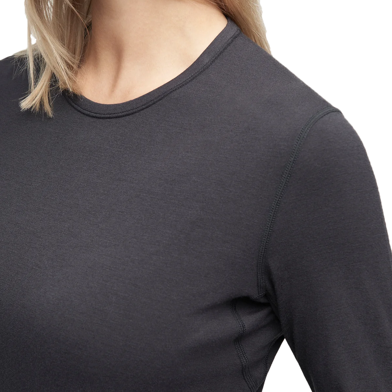 Le Bent Women's Core Midweight Crew collar