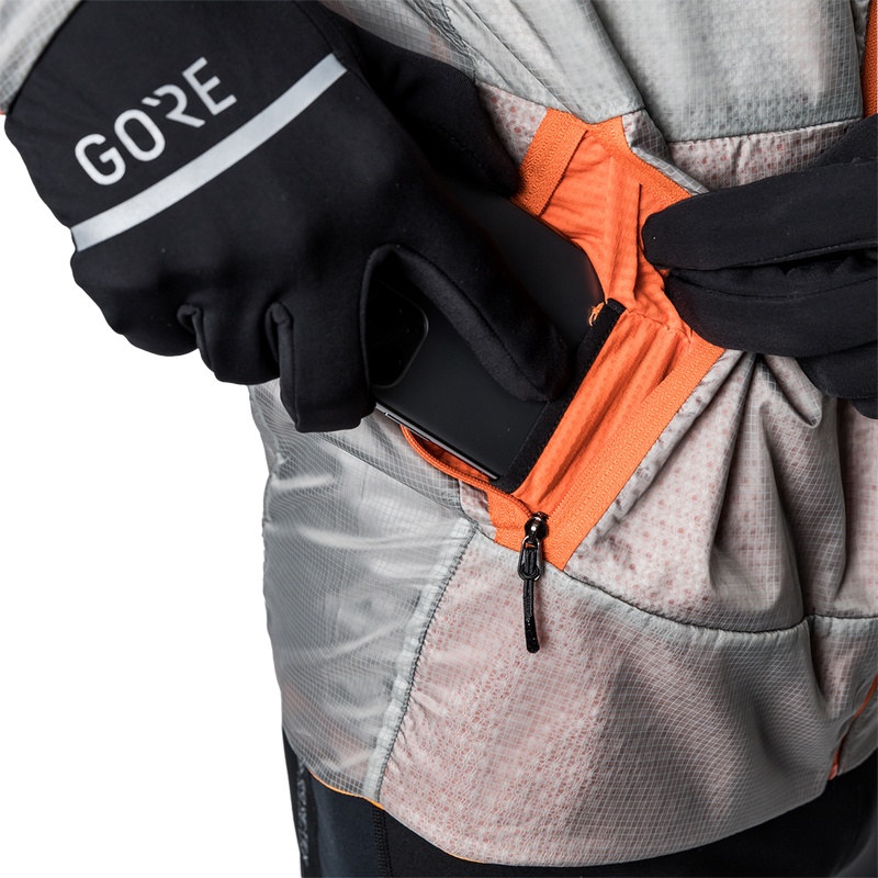 R3 Gloves, Gore Bike Wear R3 Gloves in Black on model