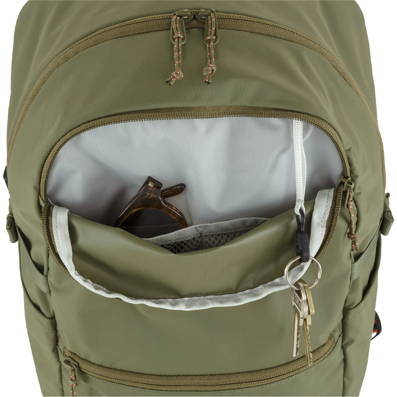 High Coast Backpack 24, Fjällräven High Coast Backpack 24 front organizer detail