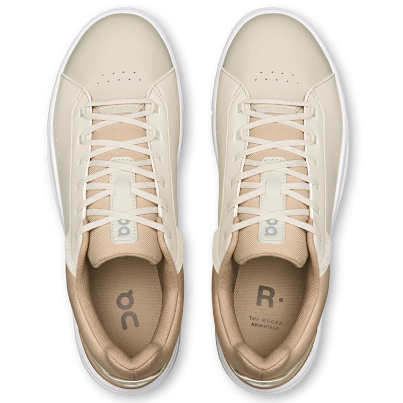 Men's The Roger Advantage, On Men's The Roger Advantage in Sand/Grain pair top